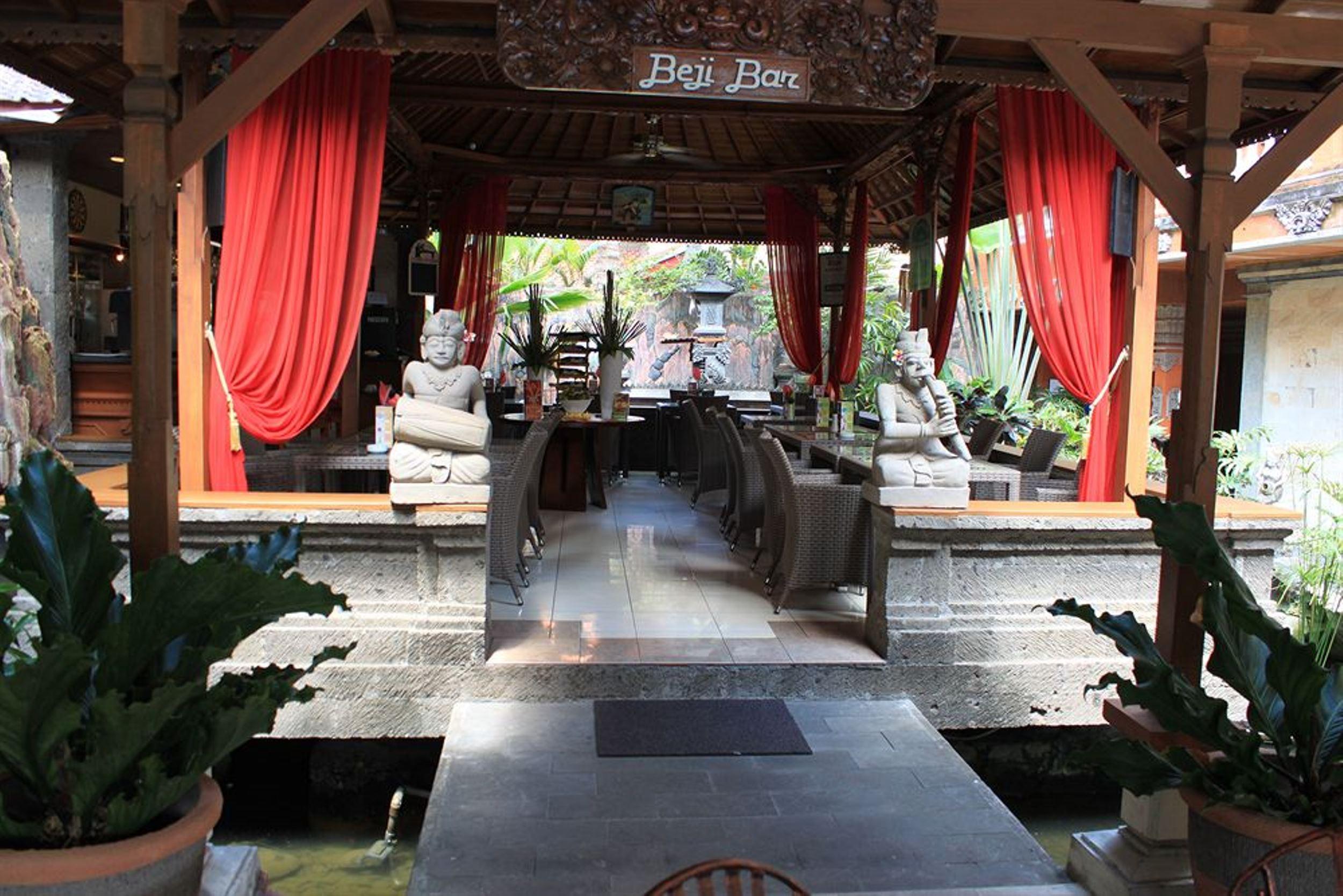 Wina Holiday Villa Kuta Lombok Eksteriør billede