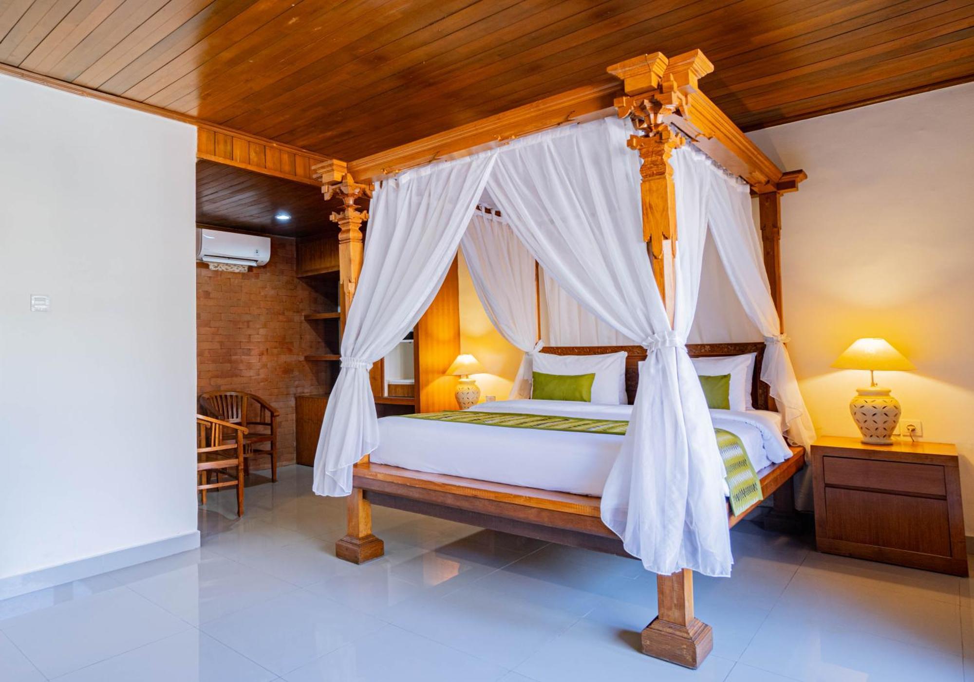 Wina Holiday Villa Kuta Lombok Eksteriør billede