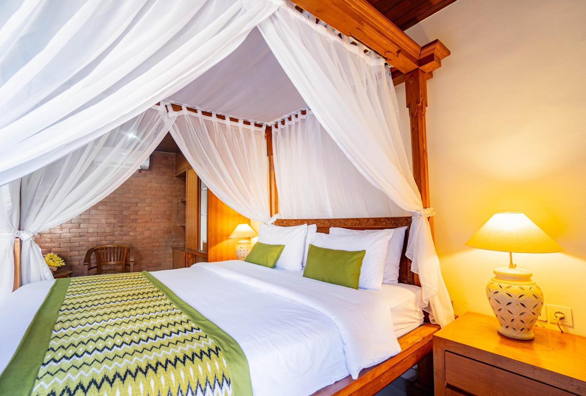 Wina Holiday Villa Kuta Lombok Eksteriør billede